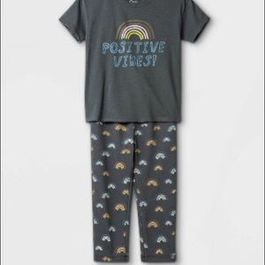 Boy’s Toddler 2-pc T-shirt and Pant Set 18M